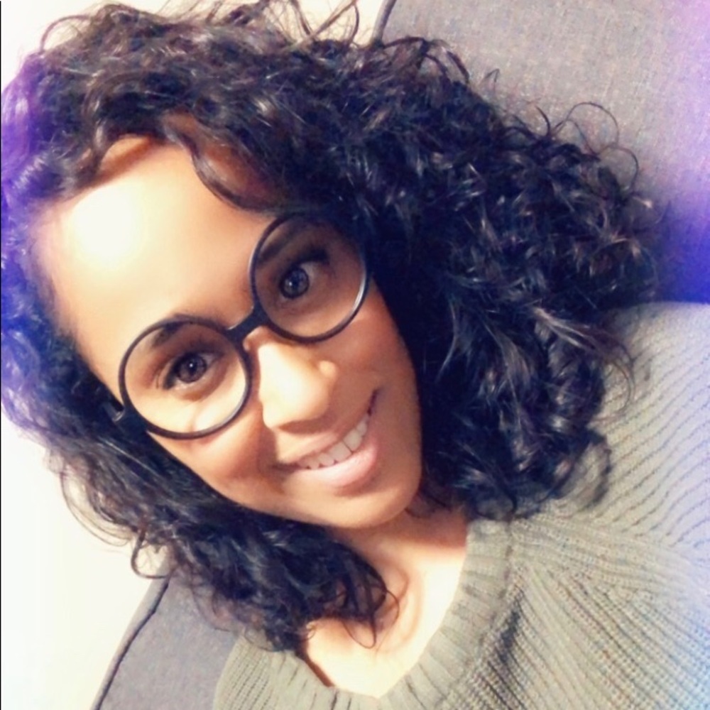 Meet your Posher, Nicole